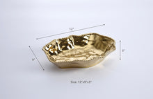 Load image into Gallery viewer, Porcelain Wavy Baker
