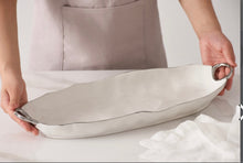 Load image into Gallery viewer, Porcelain Deep Long Server with Handles
