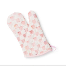 Load image into Gallery viewer, Rosy Check Oven Mitt

