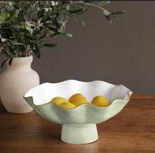 Load image into Gallery viewer, encanto carola large pedestal 8567
